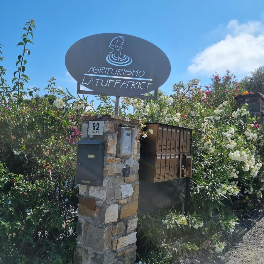 Agriturismo La Tuffatrice Imperia Exteriér fotografie